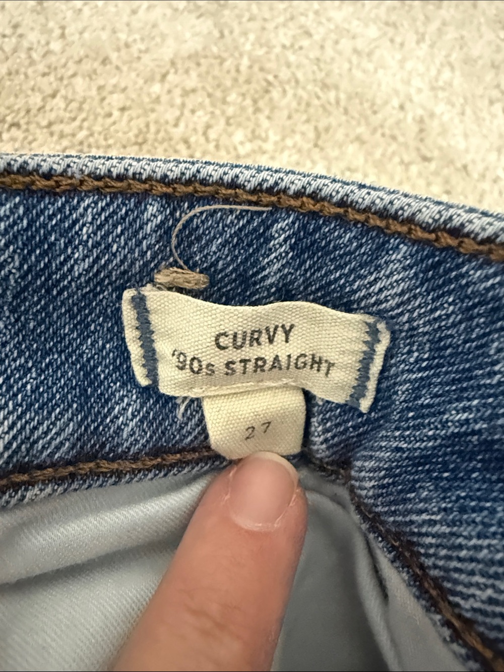 Madewell Curvy 90’s Straight Leg Jeans in Medium Blue Wash - Picture 4 of 8